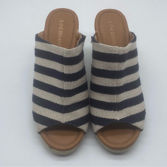 Lane Bryant Women’s Striped Fabric Espadrille Wedge Sandals Blue Beige Size 10W - Picture 2 of 7